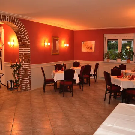 & Restaurant Maerkische Schweiz Букков